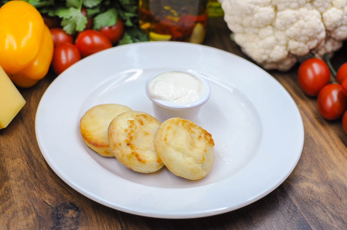 Сырники со сметаной